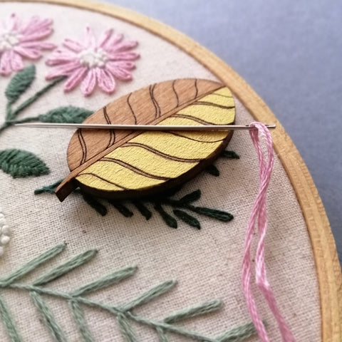 Needle Minder - Leaf