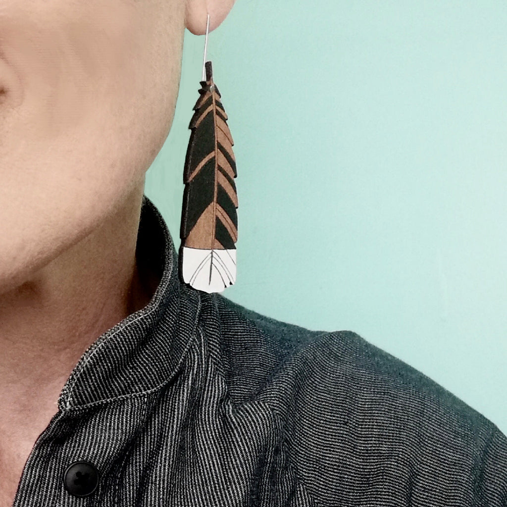 Large hanging Huia feather Rimu earrings