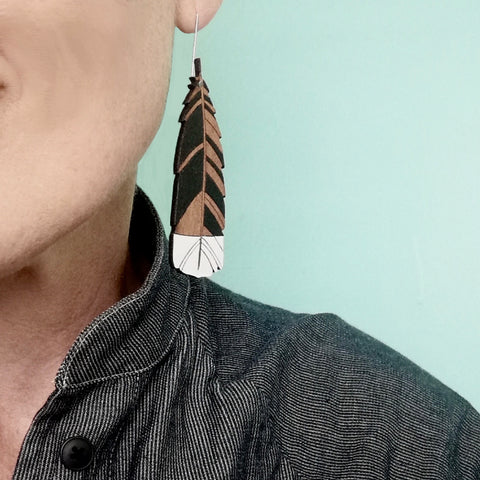 Large hanging Huia feather Rimu earrings