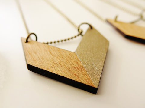 Small Reversible Chevron Necklace