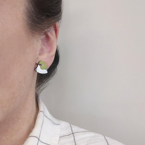 Tauhou Waxeye Rimu earrings